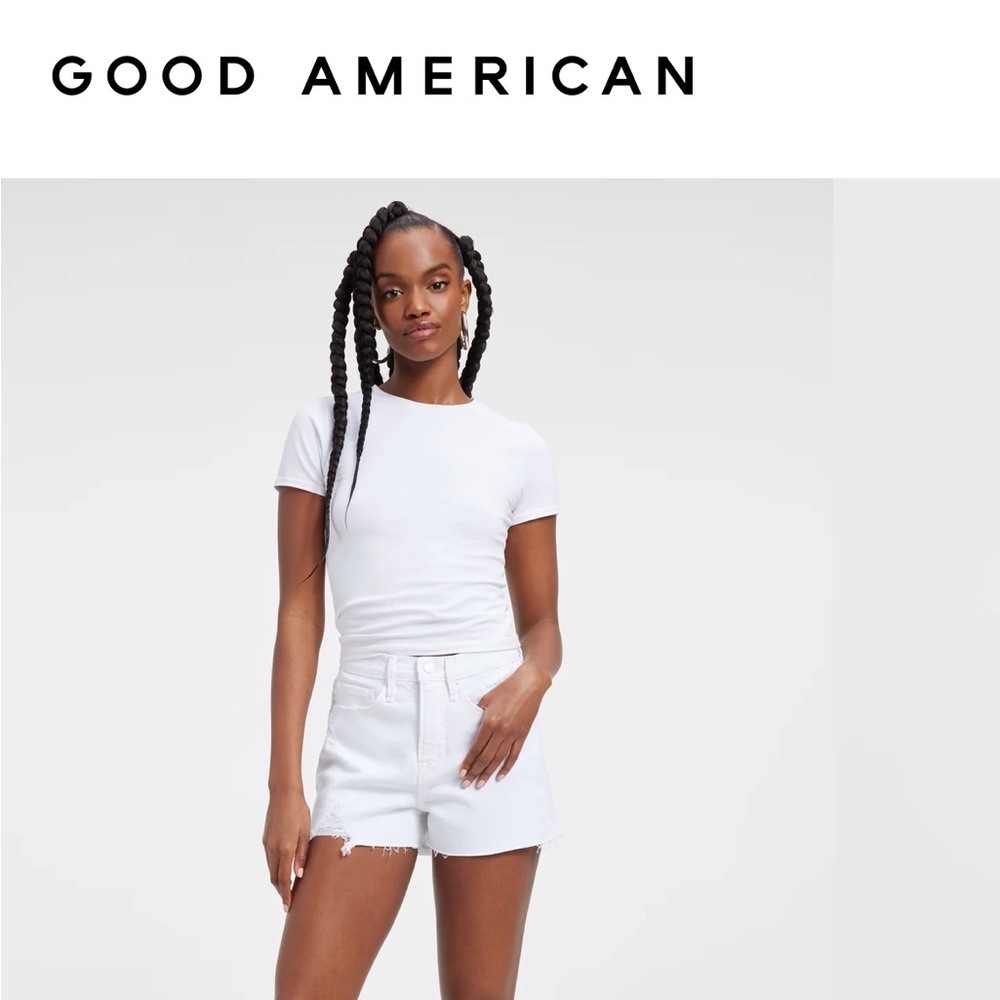 BRAND NEW NEVER WORN Good American good 90’s short white size 4
